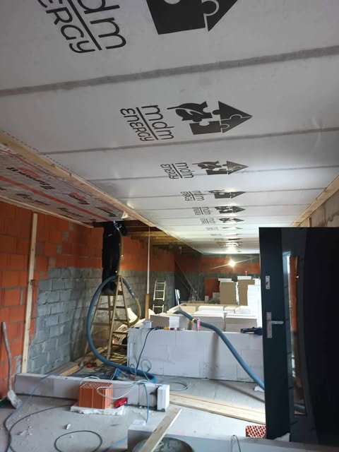 483704024 1916558242485107 4453671951754740123 n